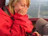 Предложение руки и сердца на воздушном шаре