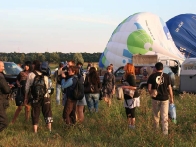 На фестивале «Воздушные приключения» присутствовала съемочная группа СТБ с проектом «Битва экстрасенсов»