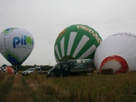 Воздушные шары готовятся к полету
