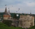 Воздушные шары над крепостью