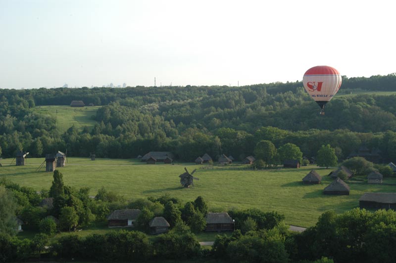 Полет на воздушном шаре над Пирогово. Музей Пирогово с высоты