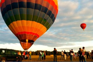  Воздушные шары на фестивале "Квітуче поле, Барвисте небо"